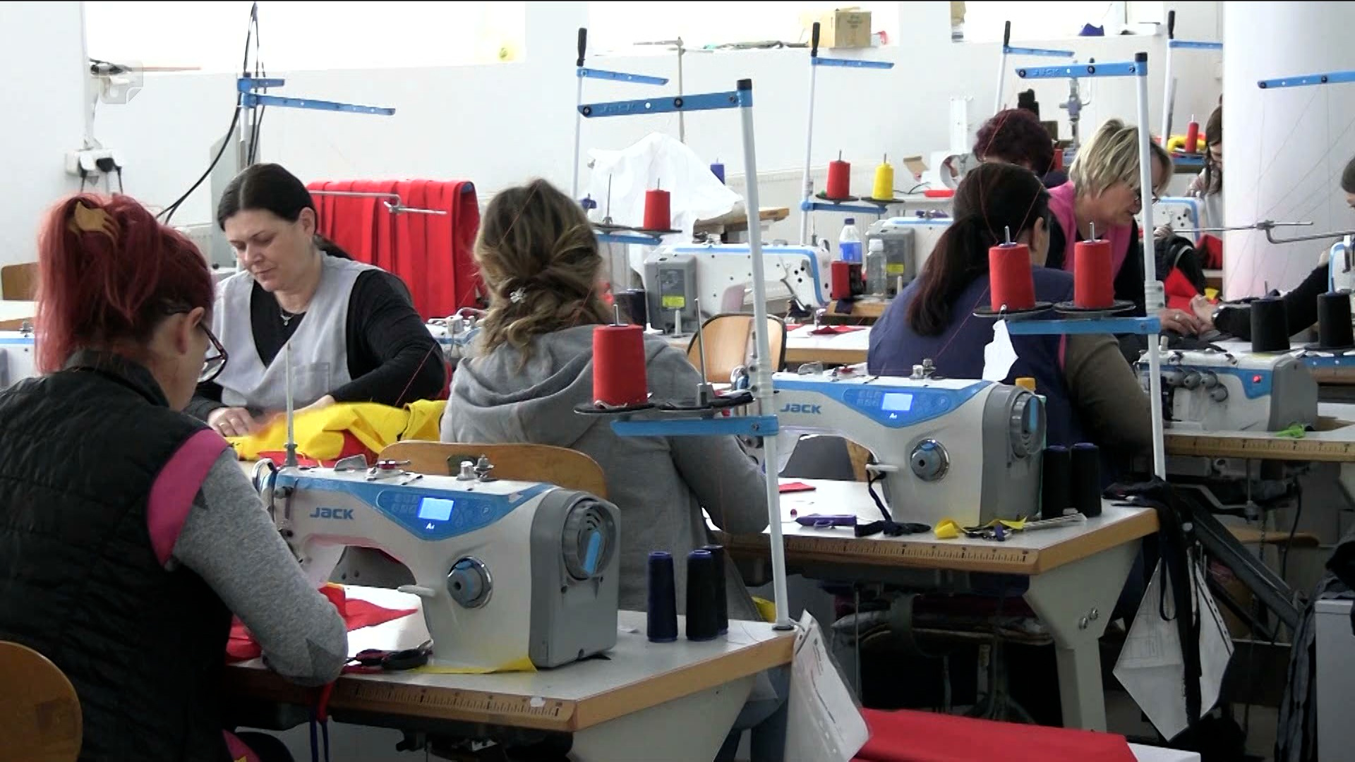 Obuka novih tekstilnih radnica u Srebrenici